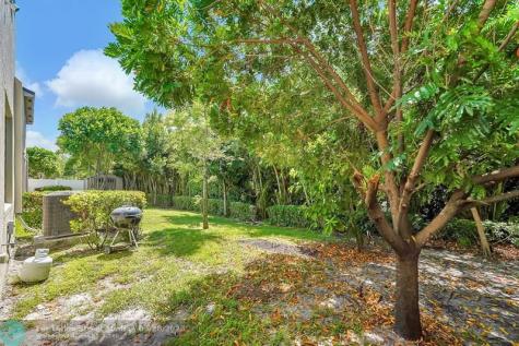 453 NW 36th Avenue Pompano Beach FL 33069