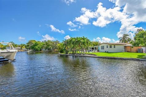 1080 SE 9th Avenue Pompano Beach FL 33060