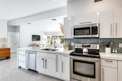 1704 SW 4th Court Fort Lauderdale FL 33312