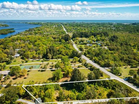 12405 Roseland Road Sebastian FL 32958