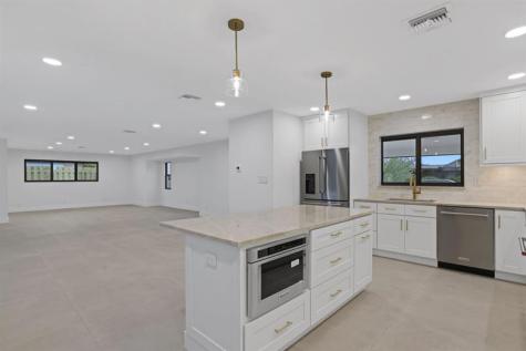 550 SW 6th Avenue Boca Raton FL 33486