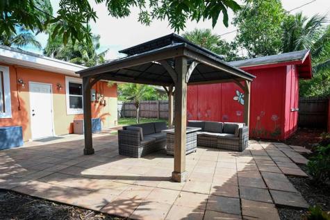 248 NE 41st Street Deerfield Beach FL 33064