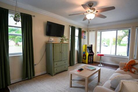 248 NE 41st Street Deerfield Beach FL 33064