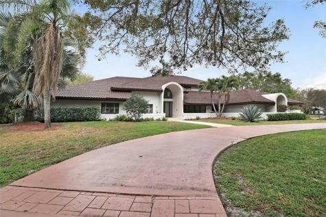 7011 Hialeah Lane Parkland FL 33067