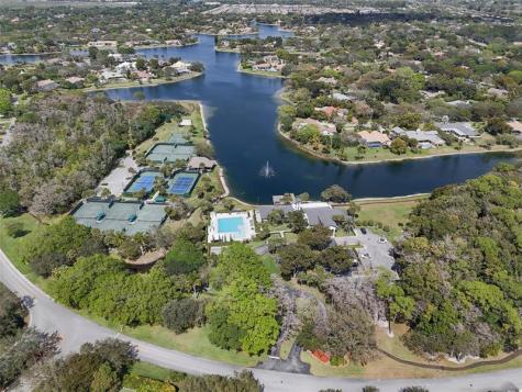 7011 Hialeah Lane Parkland FL 33067