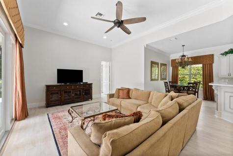 6895 NW 108th Avenue Parkland FL 33076