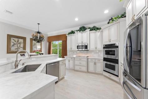 6895 NW 108th Avenue Parkland FL 33076