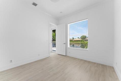 6895 NW 108th Avenue Parkland FL 33076