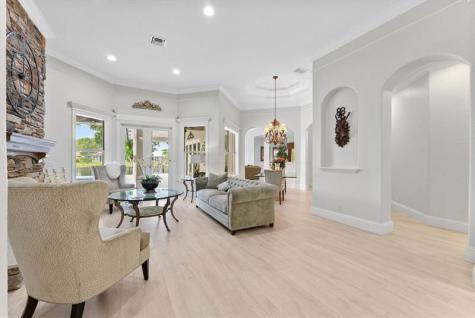 6895 NW 108th Avenue Parkland FL 33076