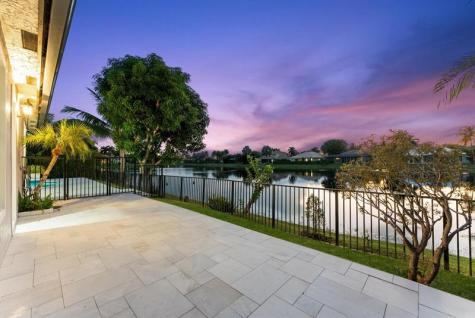 6895 NW 108th Avenue Parkland FL 33076