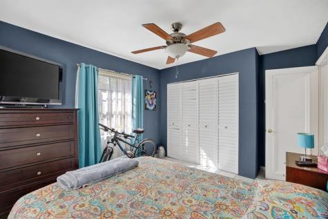 131 SW 7th Terrace Hallandale Beach FL 33009