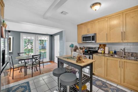 131 SW 7th Terrace Hallandale Beach FL 33009
