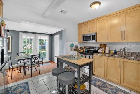 131 SW 7th Terrace Hallandale Beach FL 33009