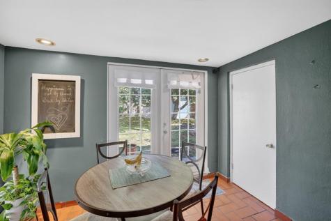 131 SW 7th Terrace Hallandale Beach FL 33009