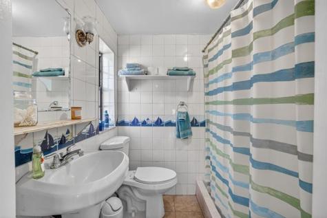 131 SW 7th Terrace Hallandale Beach FL 33009