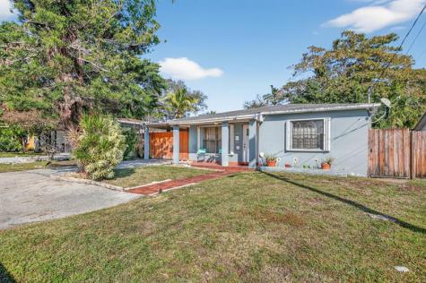 131 SW 7th Terrace Hallandale Beach FL 33009