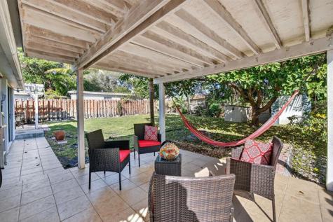 131 SW 7th Terrace Hallandale Beach FL 33009