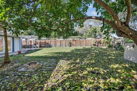 131 SW 7th Terrace Hallandale Beach FL 33009