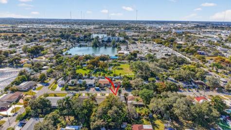 131 SW 7th Terrace Hallandale Beach FL 33009