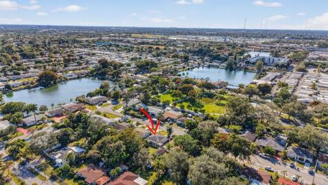 131 SW 7th Terrace Hallandale Beach FL 33009