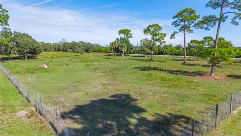 1075 SW Rucks Dairy Road Okeechobee FL 34974
