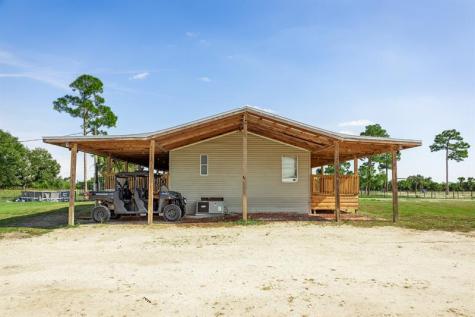 1075 SW Rucks Dairy Road Okeechobee FL 34974