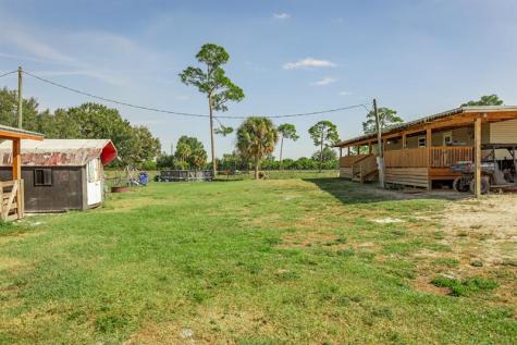 1075 SW Rucks Dairy Road Okeechobee FL 34974