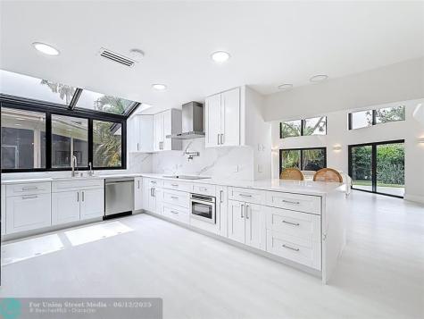 5100 Pineview Circle Delray Beach FL 33445