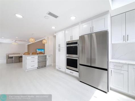 5100 Pineview Circle Delray Beach FL 33445