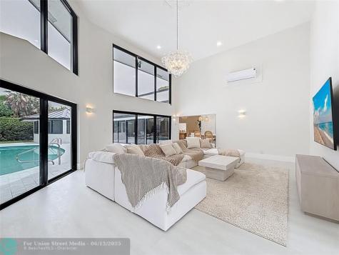 5100 Pineview Circle Delray Beach FL 33445
