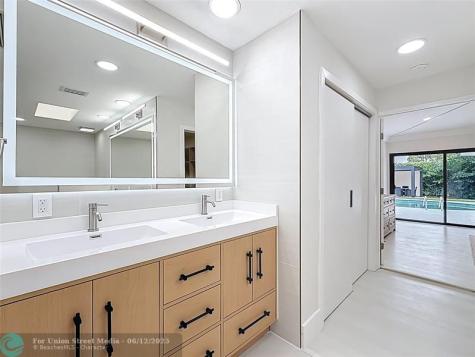 5100 Pineview Circle Delray Beach FL 33445