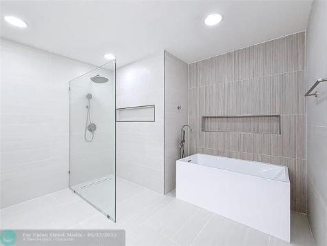 5100 Pineview Circle Delray Beach FL 33445