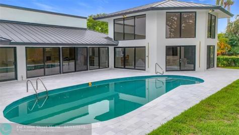 5100 Pineview Circle Delray Beach FL 33445