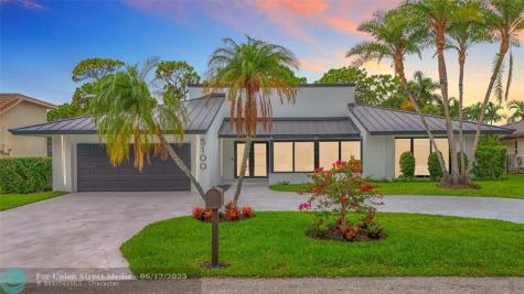 5100 Pineview Circle Delray Beach FL 33445
