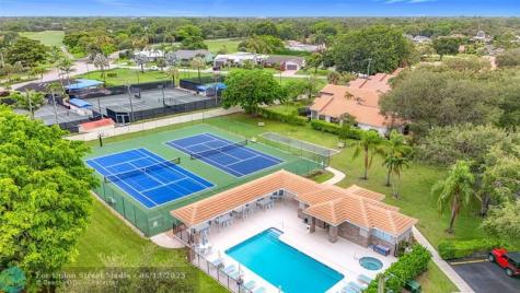 5100 Pineview Circle Delray Beach FL 33445