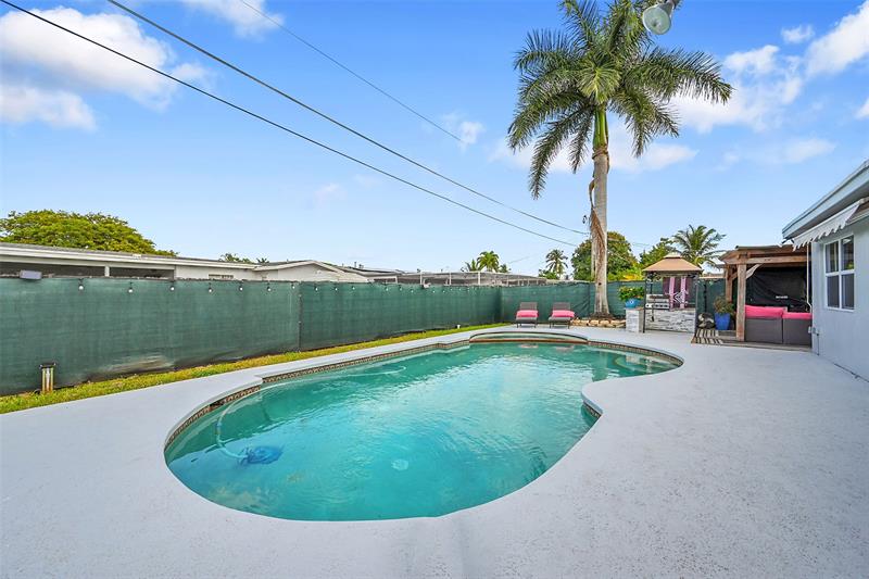 9661 NW 24th Place Sunrise FL 33322