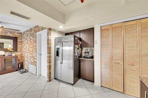 9661 NW 24th Place Sunrise FL 33322
