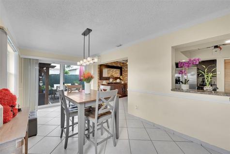 9661 NW 24th Place Sunrise FL 33322