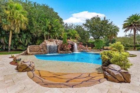 16389 Bridlewood Circle Delray Beach FL 33445