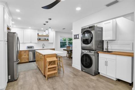 843 NW 98th Avenue Plantation FL 33324