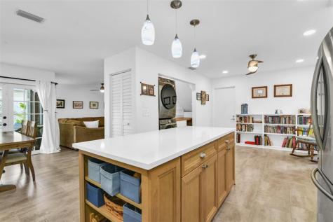 843 NW 98th Avenue Plantation FL 33324
