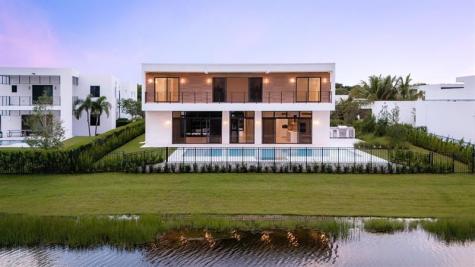 16722 S Botaniko Drive S Weston FL 33326