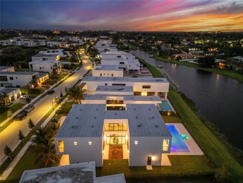 16722 S Botaniko Drive S Weston FL 33326