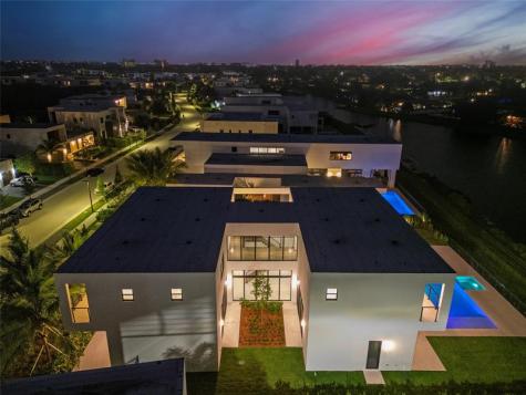 16722 S Botaniko Drive S Weston FL 33326