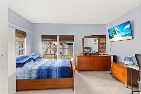 7303 NW 64th Street Tamarac FL 33321
