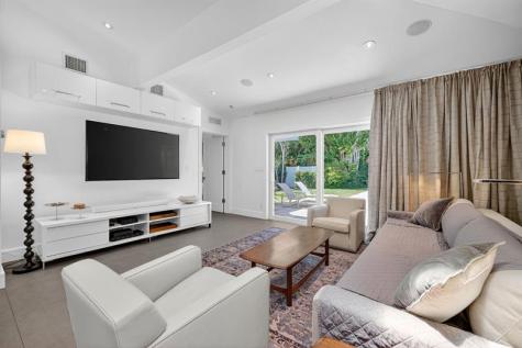 2925 N Atlantic Bl Fort Lauderdale FL 33308