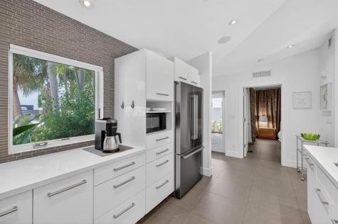 2925 N Atlantic Bl Fort Lauderdale FL 33308