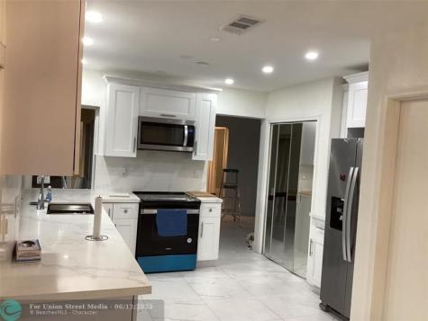 8571 NW 26th Street Sunrise FL 33322