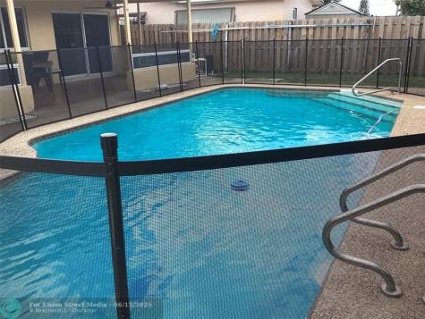 8571 NW 26th Street Sunrise FL 33322