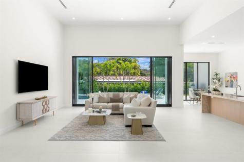 2724 NE 21st Court Fort Lauderdale FL 33305
